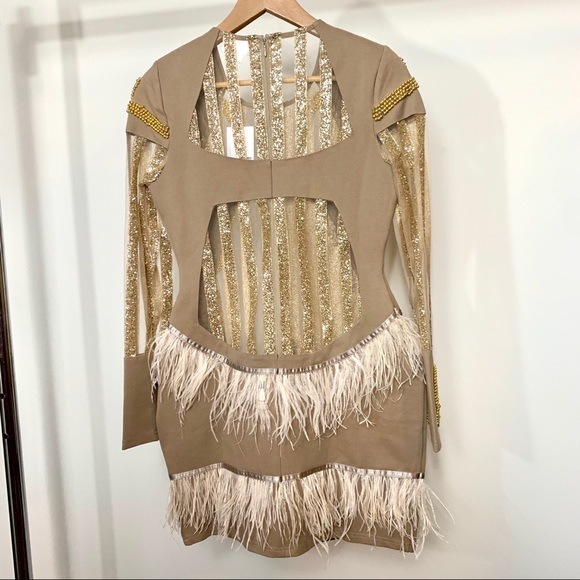 Very Unique Dress for any Special Occasion - Picture 6 of 8